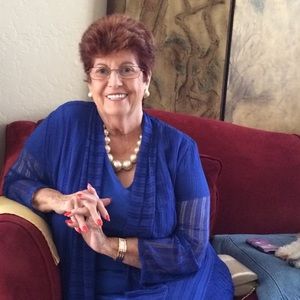 Meet your Posher, Valeria